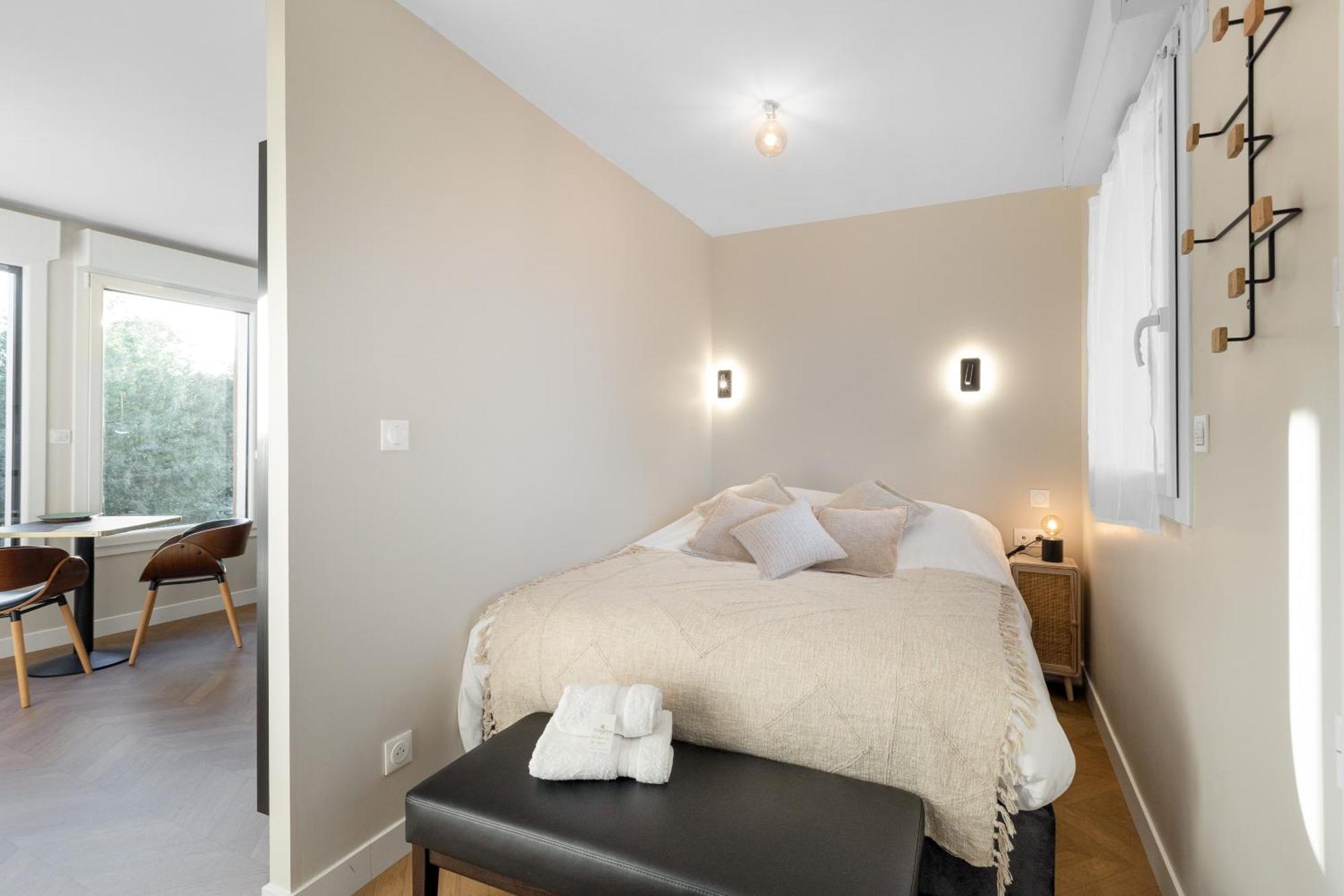 Appart Hotel Coraline - Genas Lyon Eurexpo Екстериор снимка