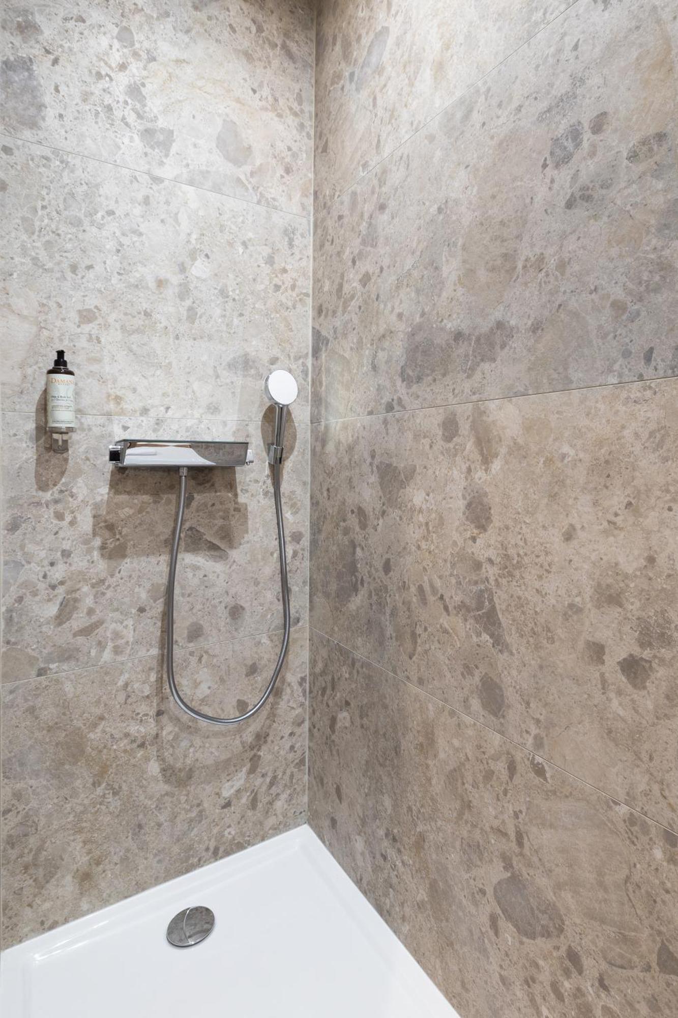 Appart Hotel Coraline - Genas Lyon Eurexpo Екстериор снимка