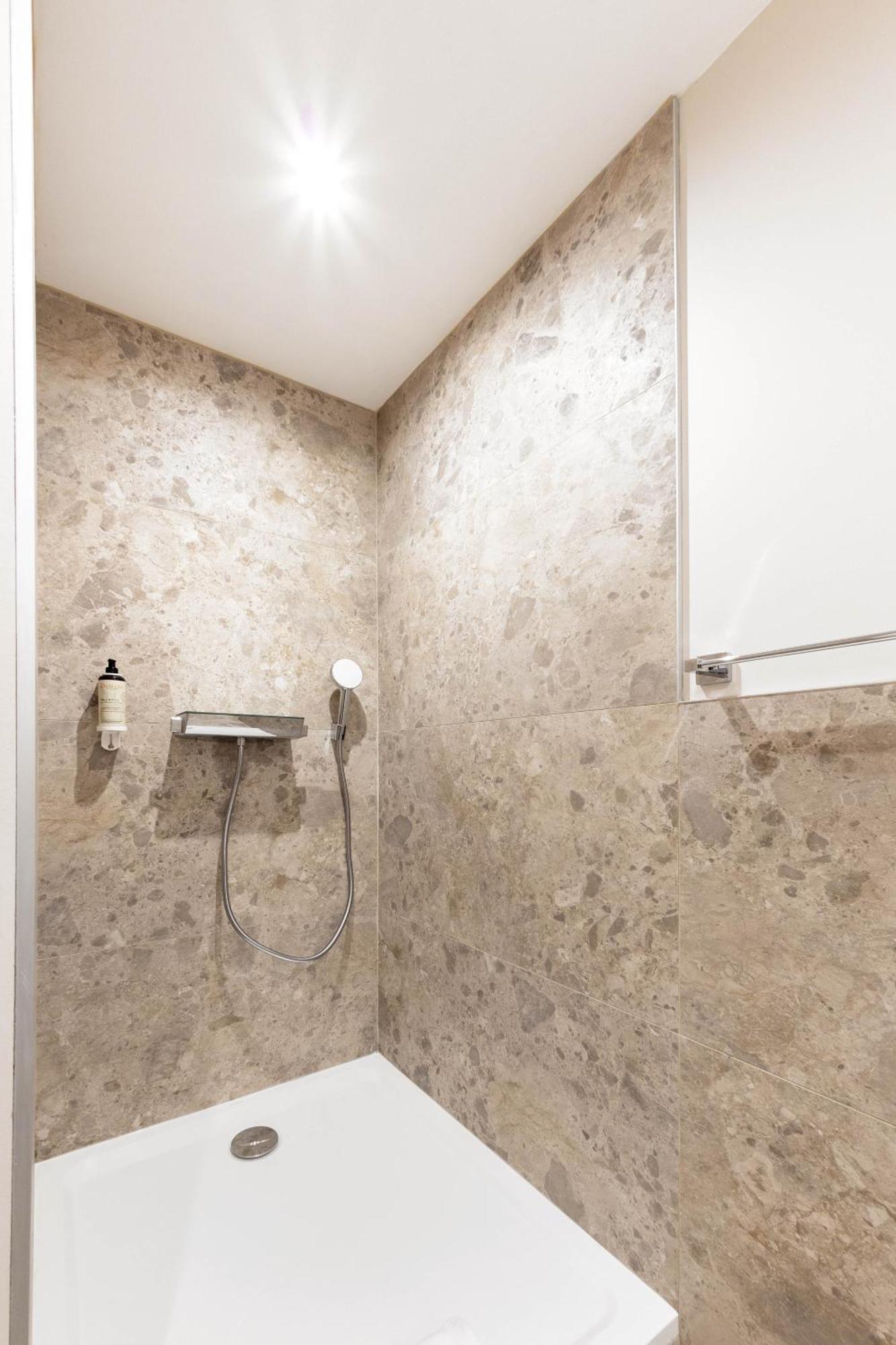 Appart Hotel Coraline - Genas Lyon Eurexpo Екстериор снимка